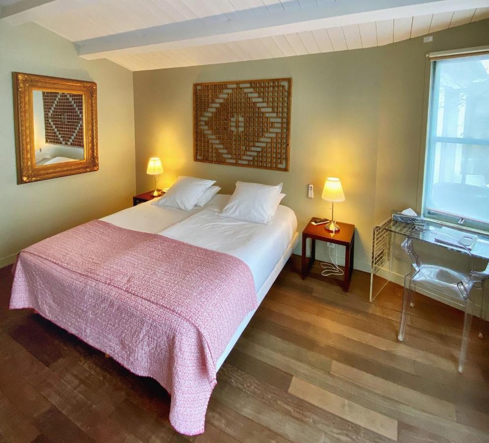 Hotel L'Ocean เลอบัวส์-ปลาจ-อ็อง-เร ภายนอก รูปภาพ