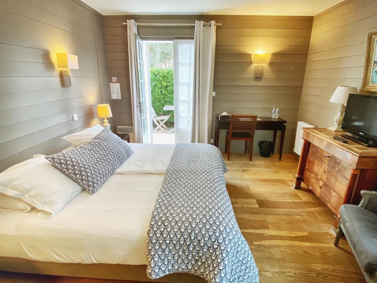 Hotel L'Ocean เลอบัวส์-ปลาจ-อ็อง-เร ภายนอก รูปภาพ